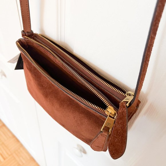 ✨ NWT ✨ - Banana Republic - Suede Bag with adjustable strap - Picture 8 of 15